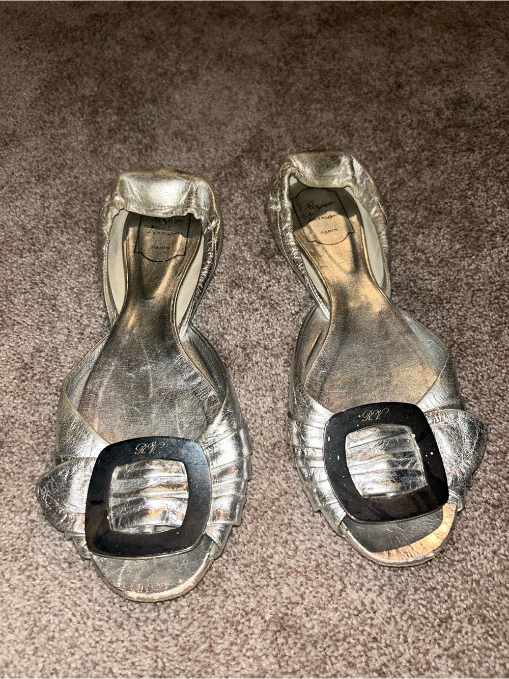 New Women’s Roger Vivier Metallic Silver Open-Toe Flats